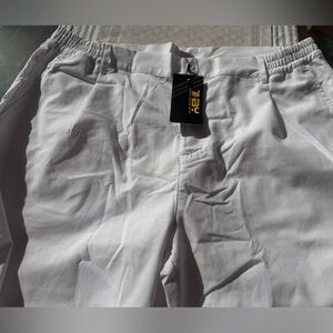 NWT TBY travel together with you womensWhite Elastic Waist Casual Pants with Tag